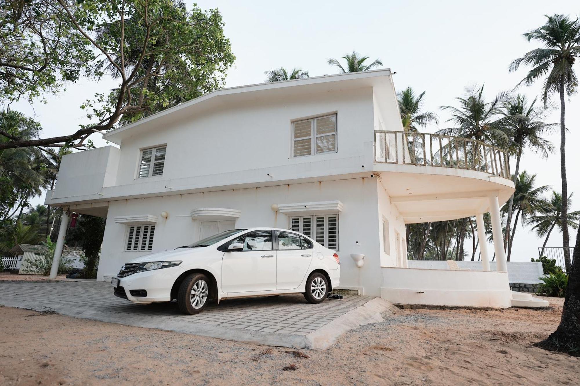 Beach At The White House Udupi Eksteriør billede